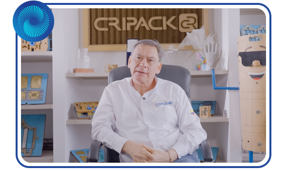 Hombre trabajador de la empresa Cripack