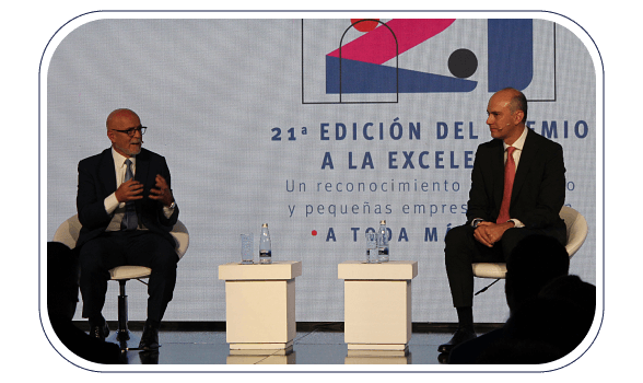 Presidente del Banco Caja Social y de ANIF en el evento del Premio a la Excelencia en su edición 21