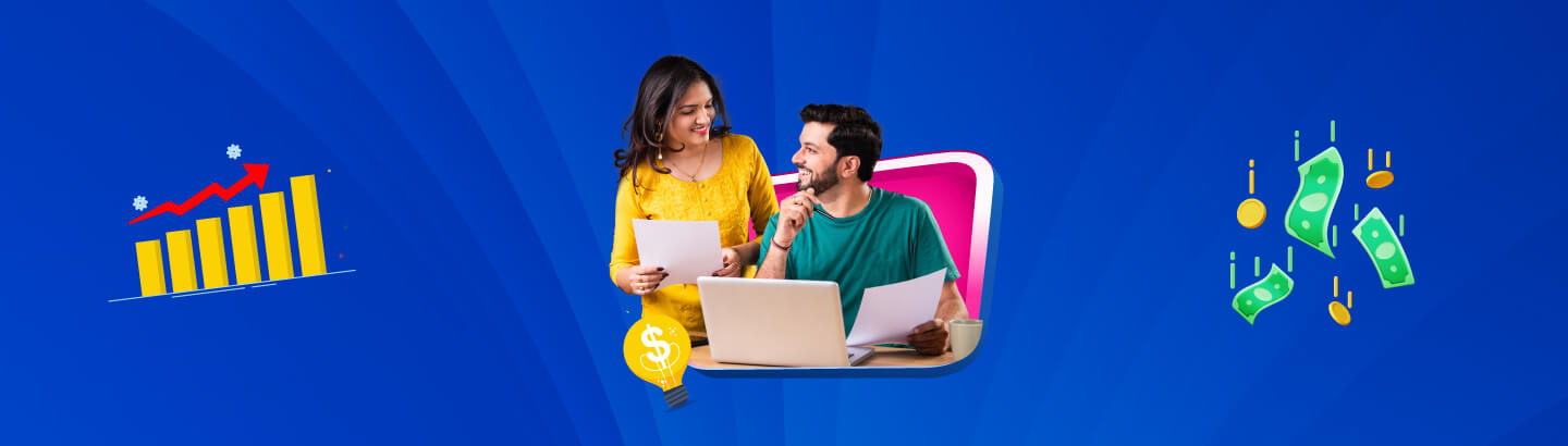 Pareja feliz realizando el curso para asalariados “Construyendo el camino para tu libertad financiera”