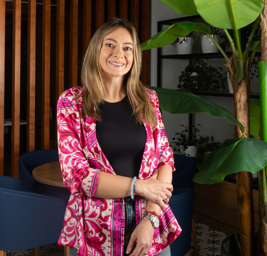 Juliana Valderrama hablando de los CDT del Banco Caja Social